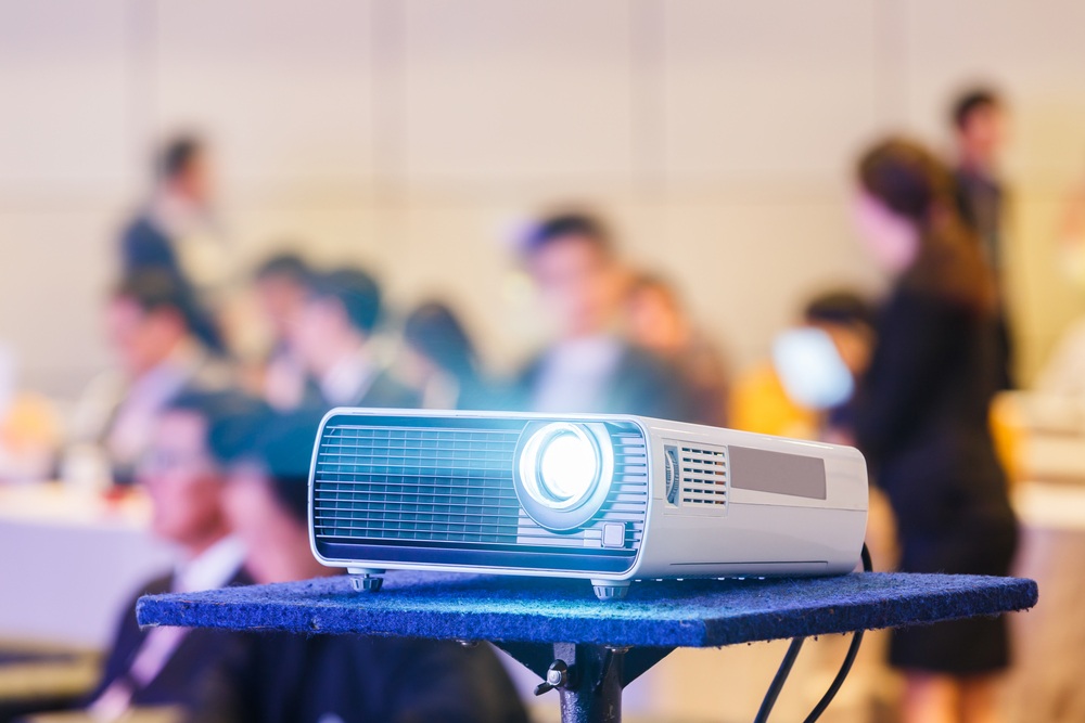 How To Find A Suitable Projector Rental Company In Miami? Raon Digital