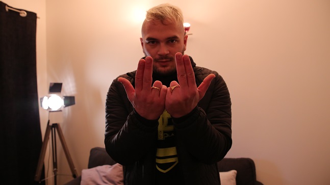 Jul Obtient Son Premier Disque De Diamant Avec L Album My World