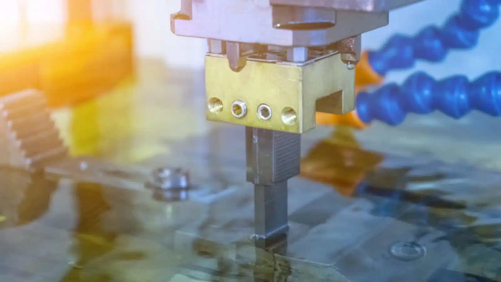 Sinker EDM vs Wire EDM Machining Key Differences and Applications