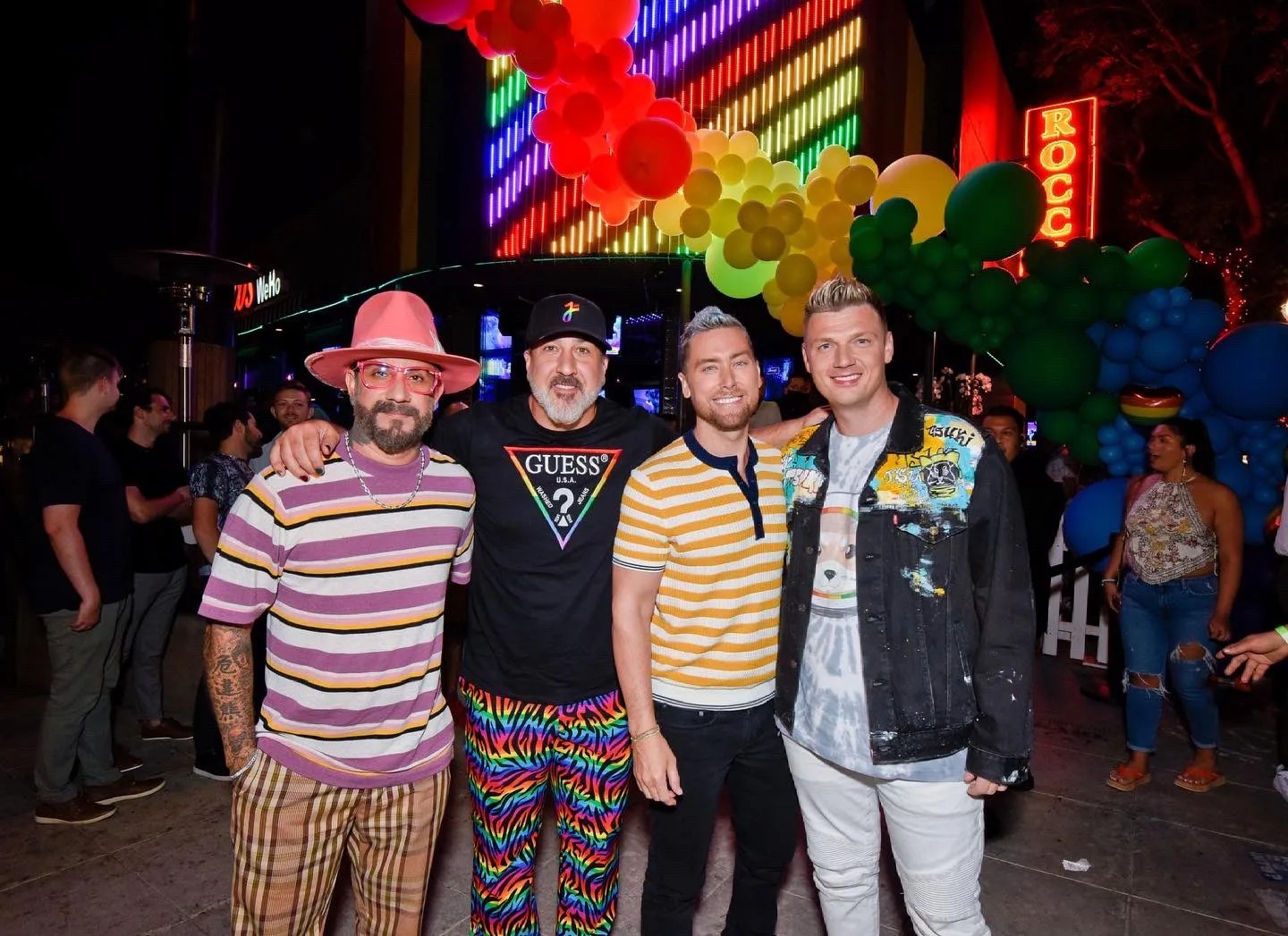 WATCH Backstreet Boys and *NSYNC members perform as 'BackSYNC'