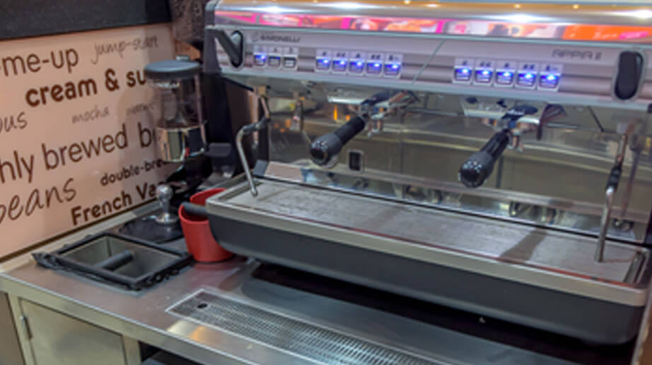 Dunkin Donuts, Riyadh Raqtan