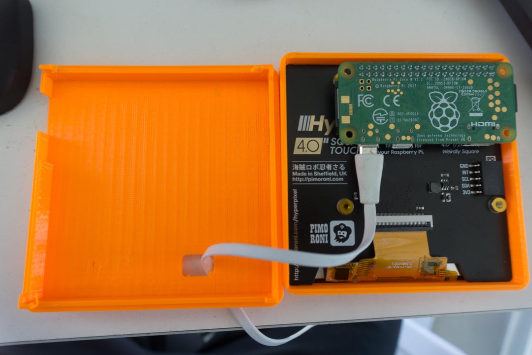 Raspberry Pi 'WeatherClock' shows you the hour's forecast Raspberry Pi