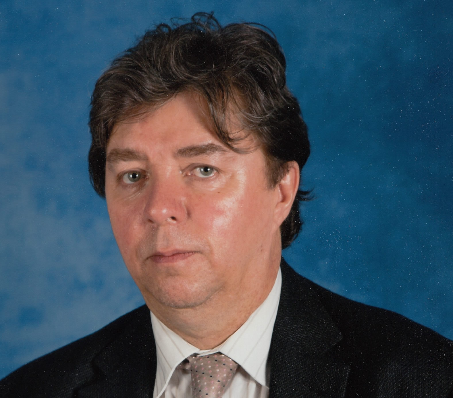 Classroom activities to discuss machine learning accuracy and ethics