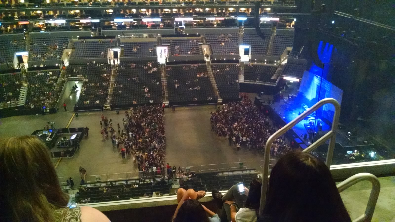 Worst seat in the house?! Staples Center Section 301 Review