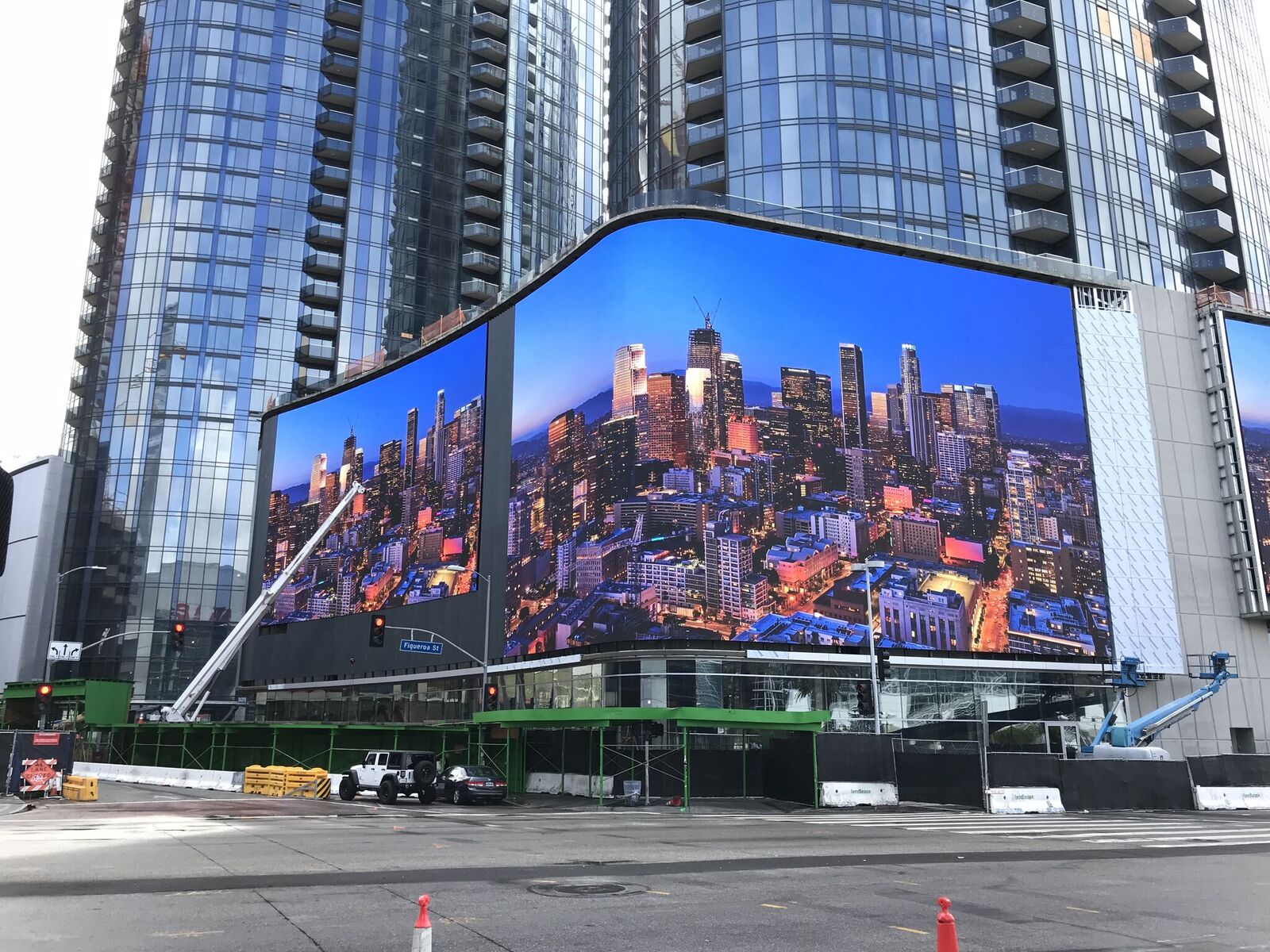 SNA Displays brings massive LED screens to downtown Los Angeles