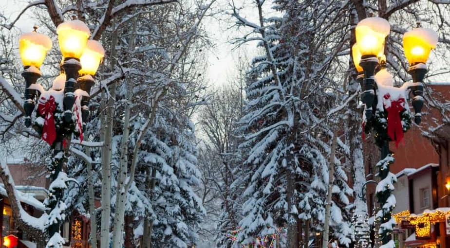 Best Christmas Towns December 2024 Near Chicago Il Best Christmas Towns In Usa bmpstory
