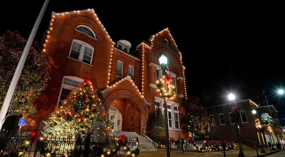 Oxford Ms Christmas Open House 2023 America’s Top Festive Christmas Town For 2020 RAVE Reviews