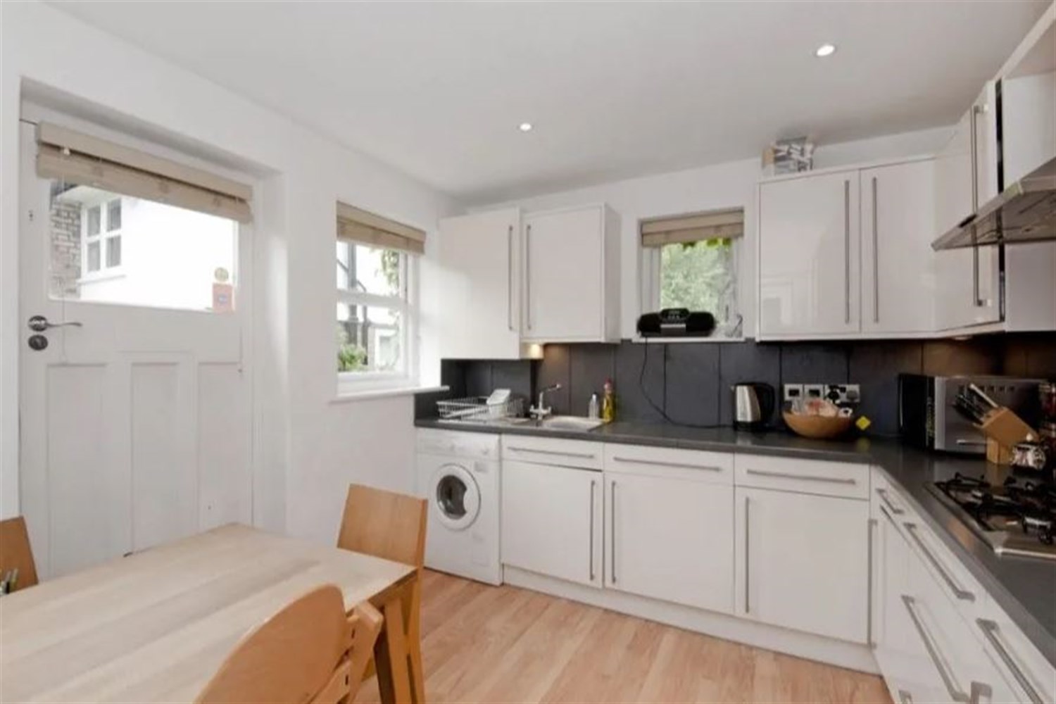 Erskine Hill, Hampstead Garden Suburb, NW11 6HT Rawlins Estates