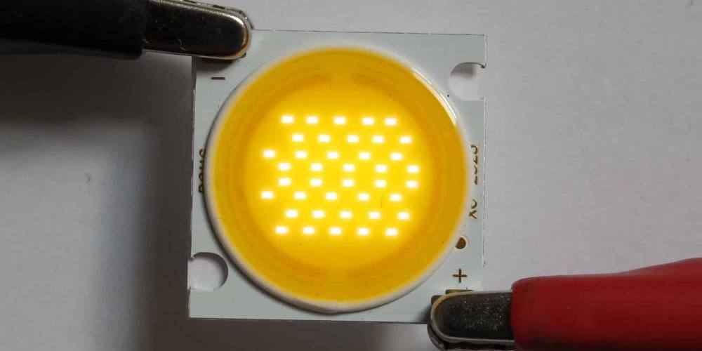 The fundamental difference between COB chip and LED RAYPCB
