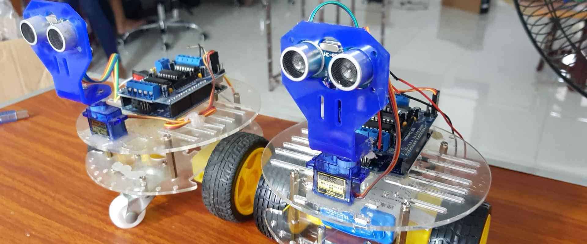 Avoiding Collisions with an Obstacle Avoiding Robot RAYPCB