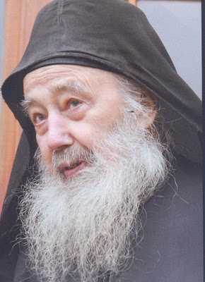 Parintele Petroniu Tanase Despre Rugaciunea Inimii Si Confuziile Privind Isihasmul Cum Se Poate Ruga Neincetat Un Mirean Ce Conditii Sunt Obligatorii Prietenii Sfantului Munte Athos