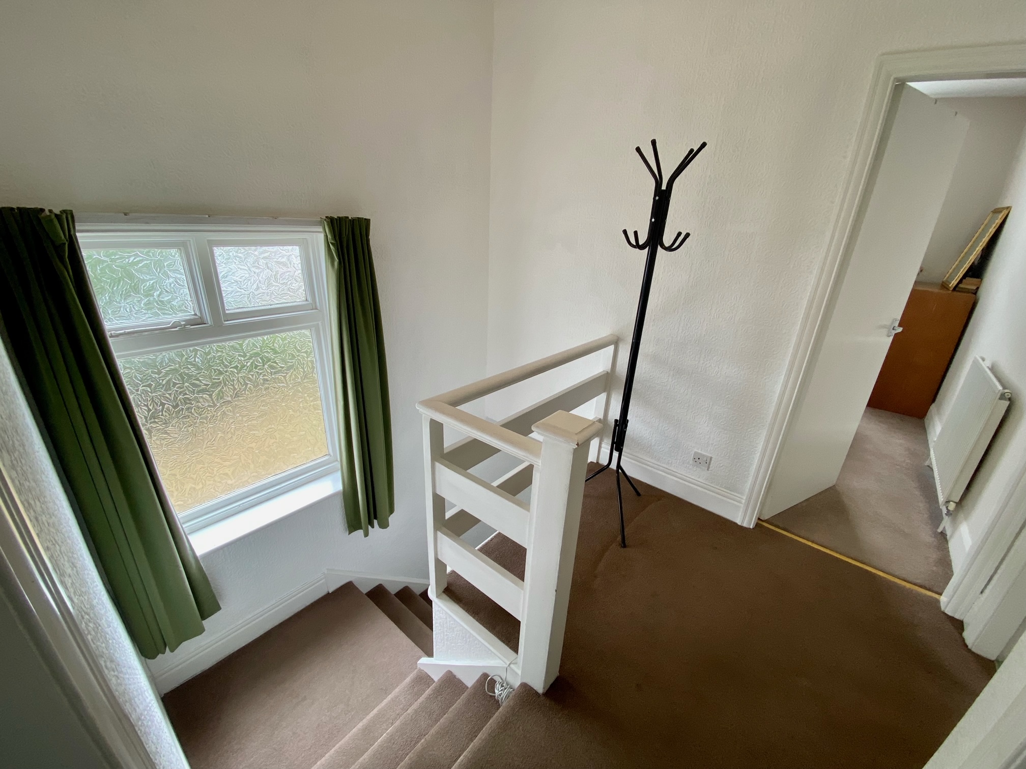 181 Bosworth Gardens, Heaton, Newcastle upon Tyne, NE6 5UP Ron Breen