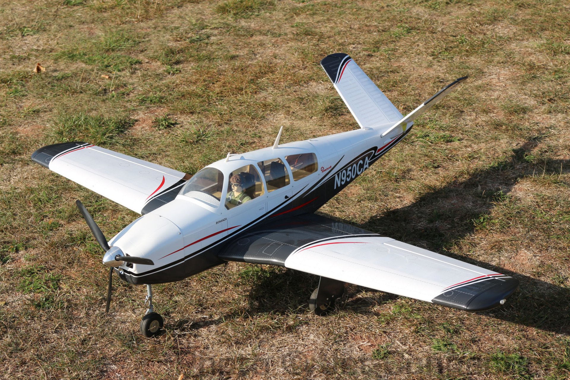 Beech Bonanza V35 von VQ Models