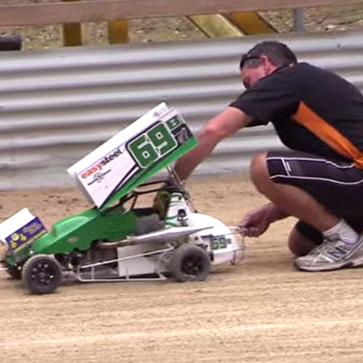 1/5 Scale Dirt Oval Racing? Sign Us Up! RC Car Action