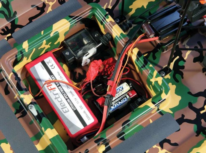 Aquacraft’s Brushless Electric RTR Airboat, The Cajun Commander - RC Driver