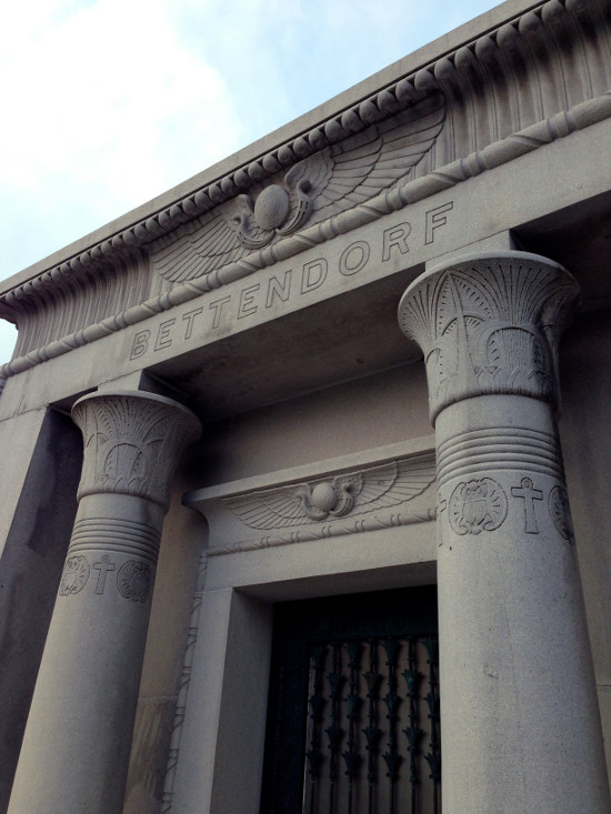 Art for the Quick and the Dead Exploring the Sculptures of Quad Cities Cemeteries River