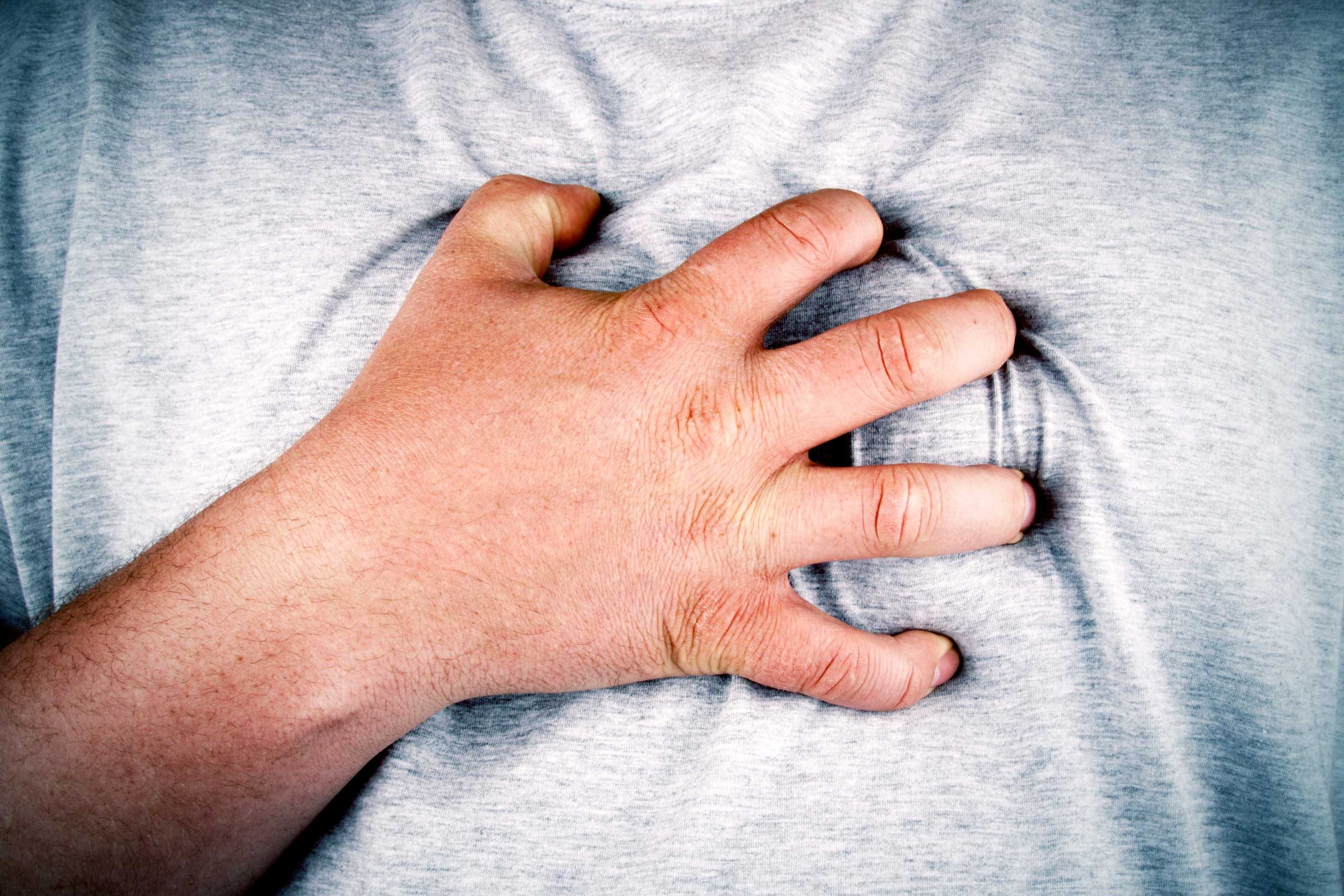 What to Do If Someone Is Having a Heart Attack Reader's Digest
