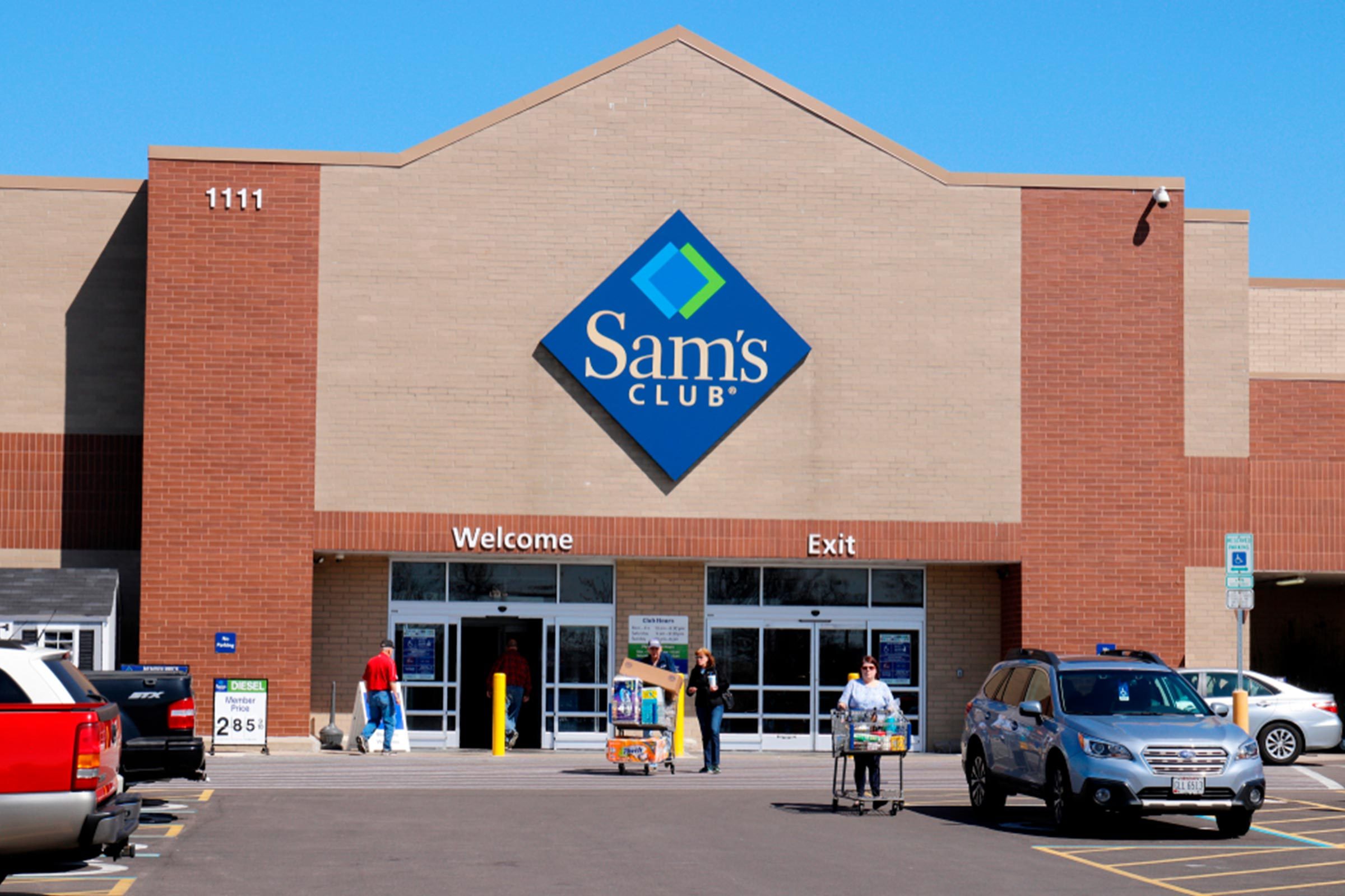 The Key Differences Between Costco, Sam's Club, and BJ's Reader's Digest