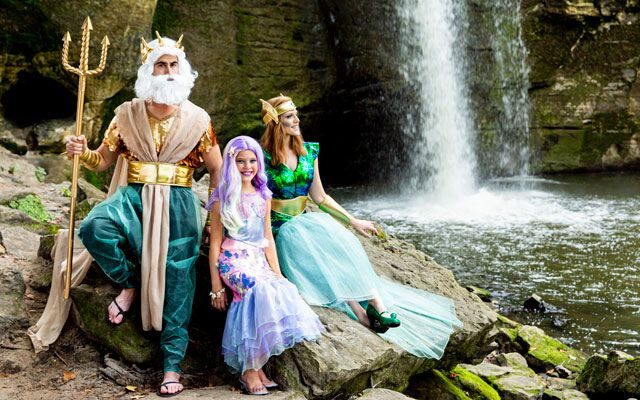34 Best Family Halloween Costumes 2021 — Matching Family Halloween Costumes