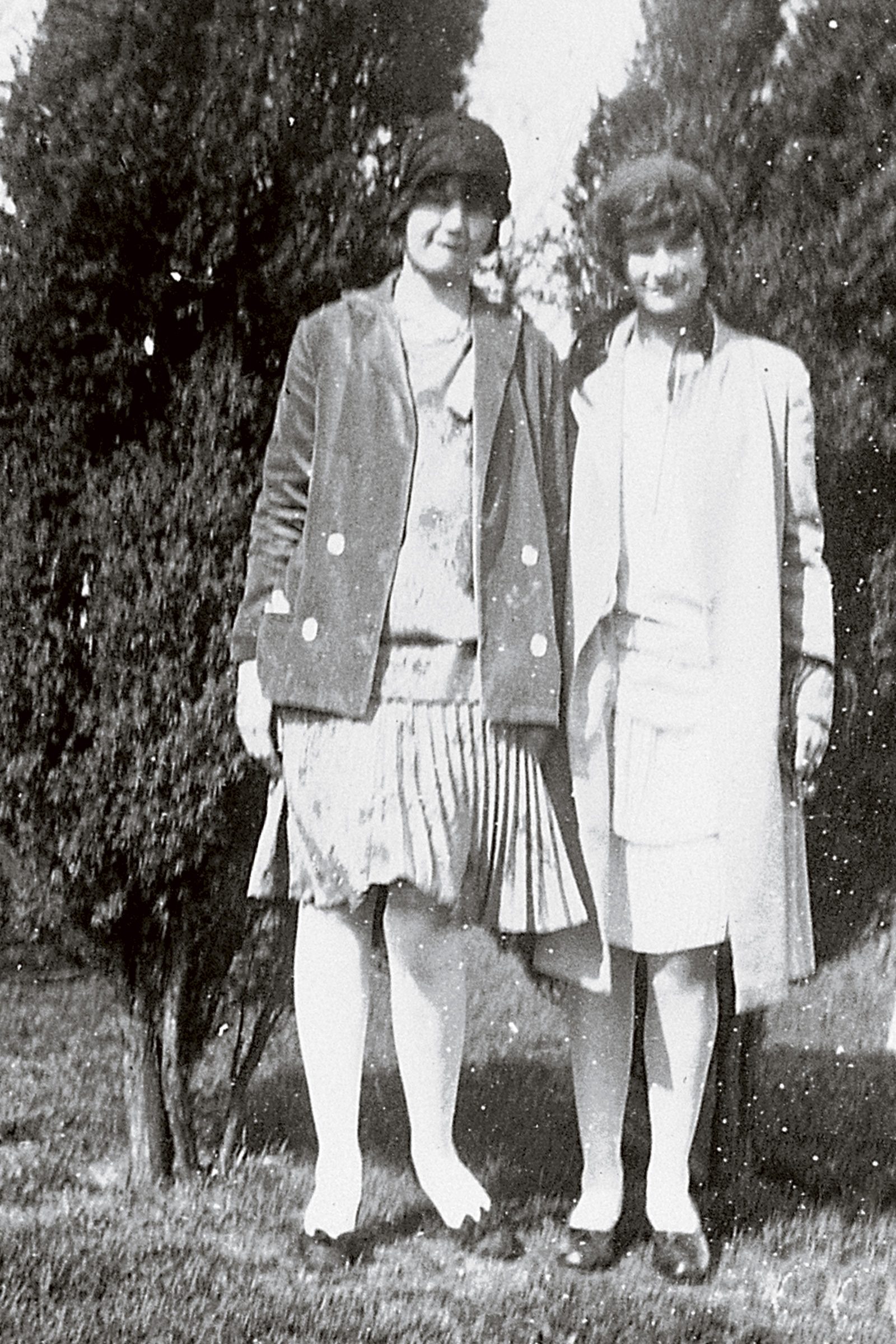 What the Height of Fashion Looked Like 100 Years Ago Reader's Digest