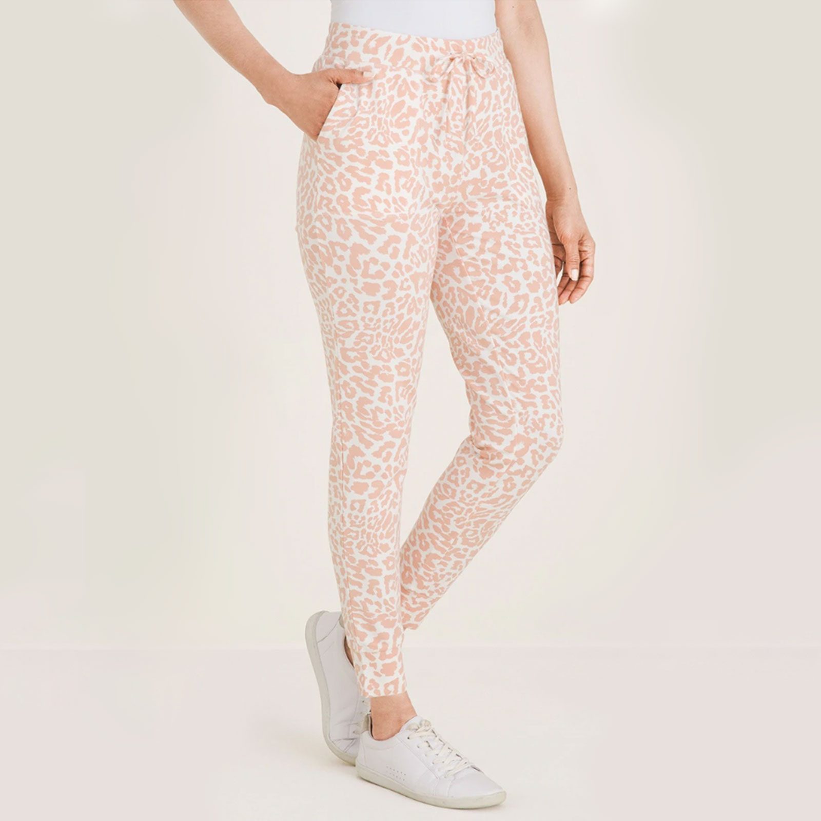 14 Best Loungewear Sets for 2021 — Cozy & Cute Loungewear for Women