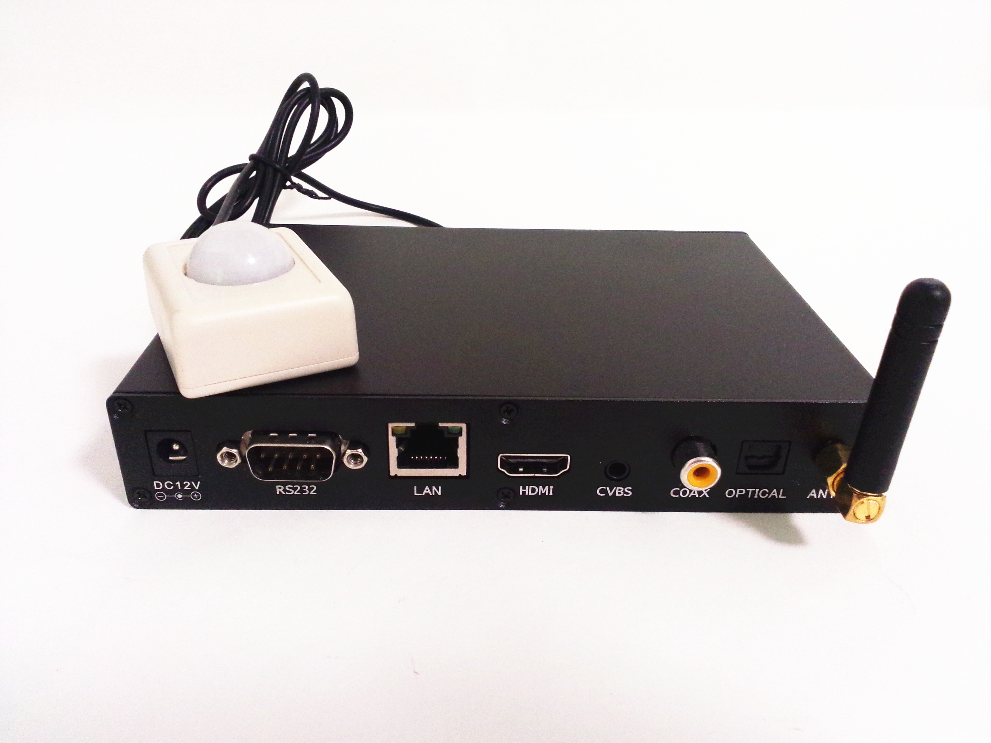 Network advertising media player with PIR motion sensor