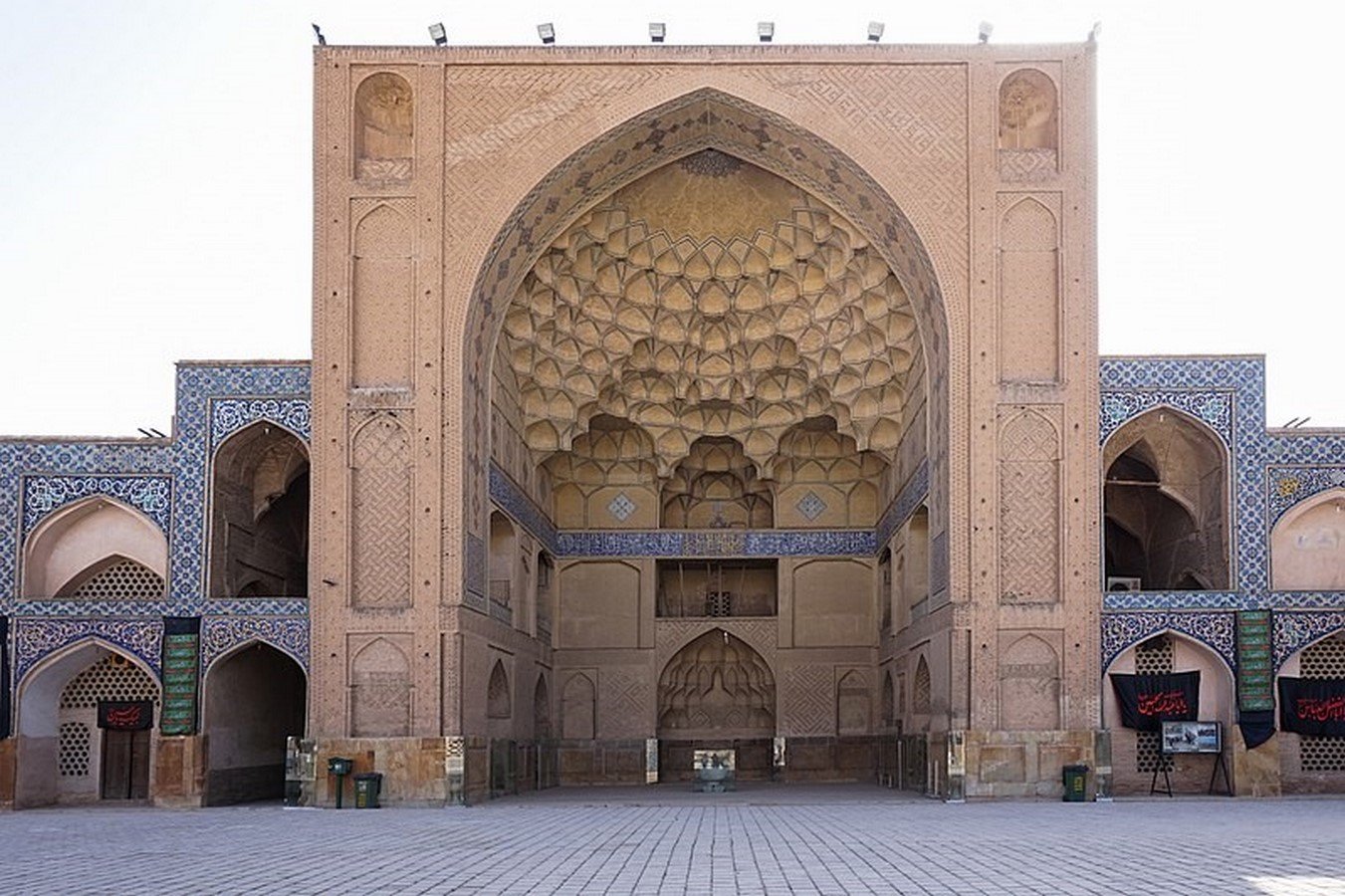 10 Distinctive elements of Islamic Architecture Rethinking The Future