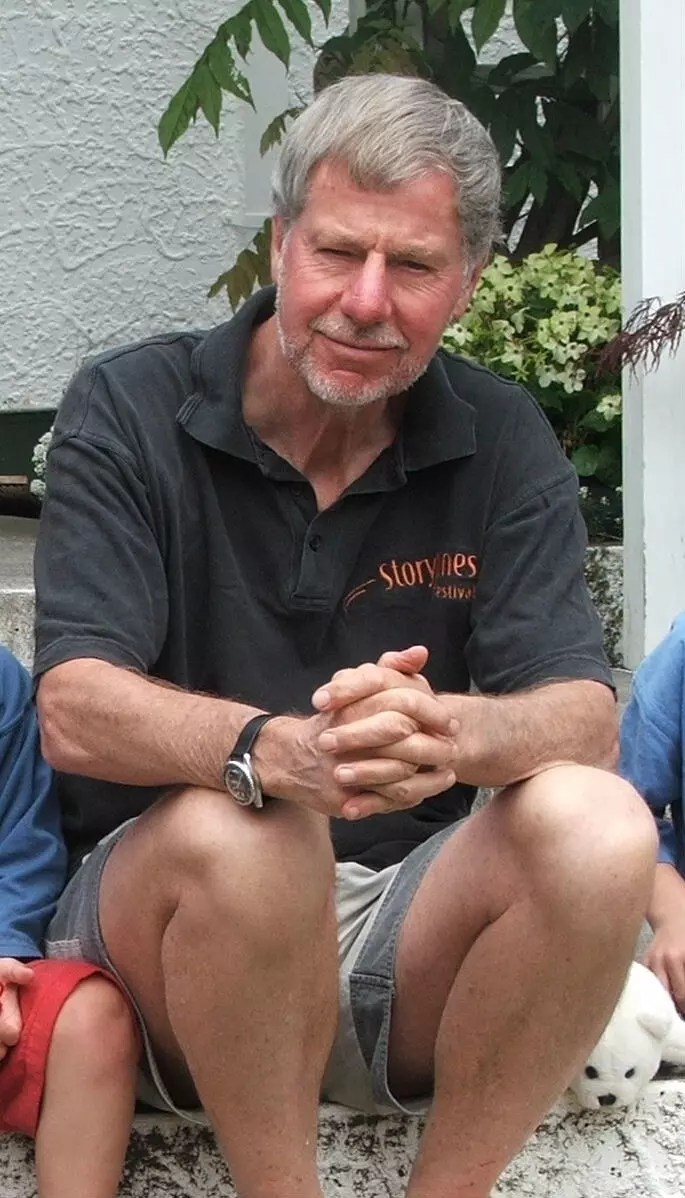 David Hill Writer's Files • Read NZ Te Pou Muramura