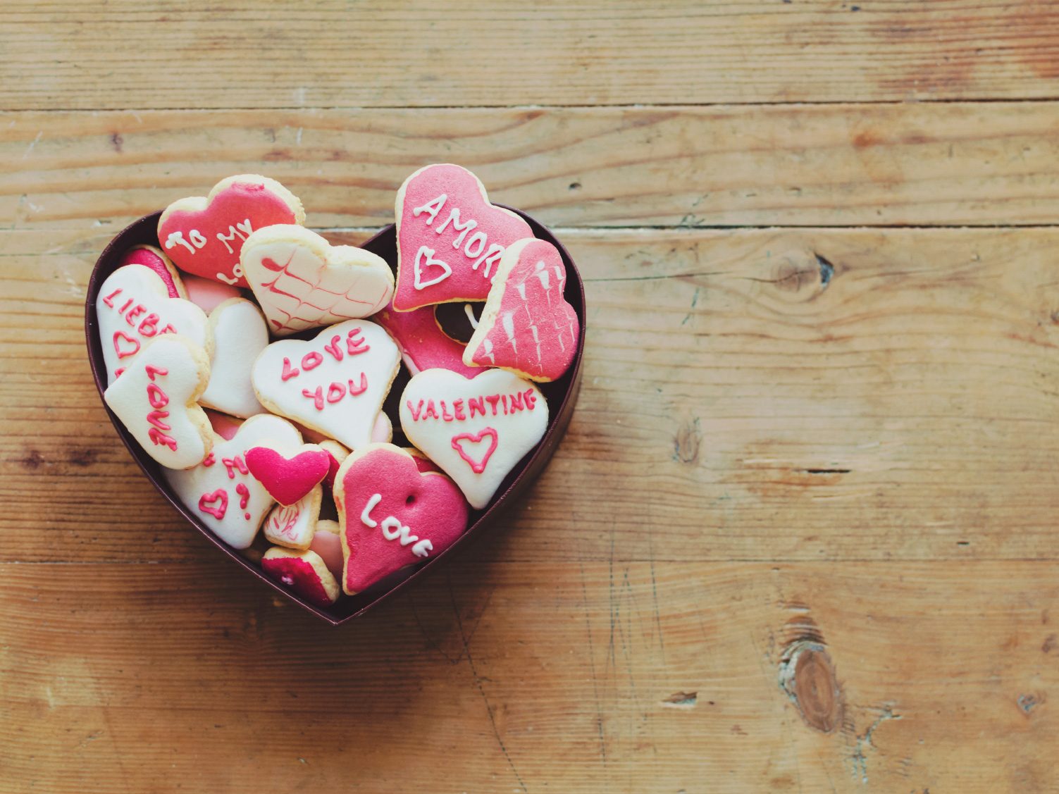 5 LowCost Ways to Celebrate Valentine's Day