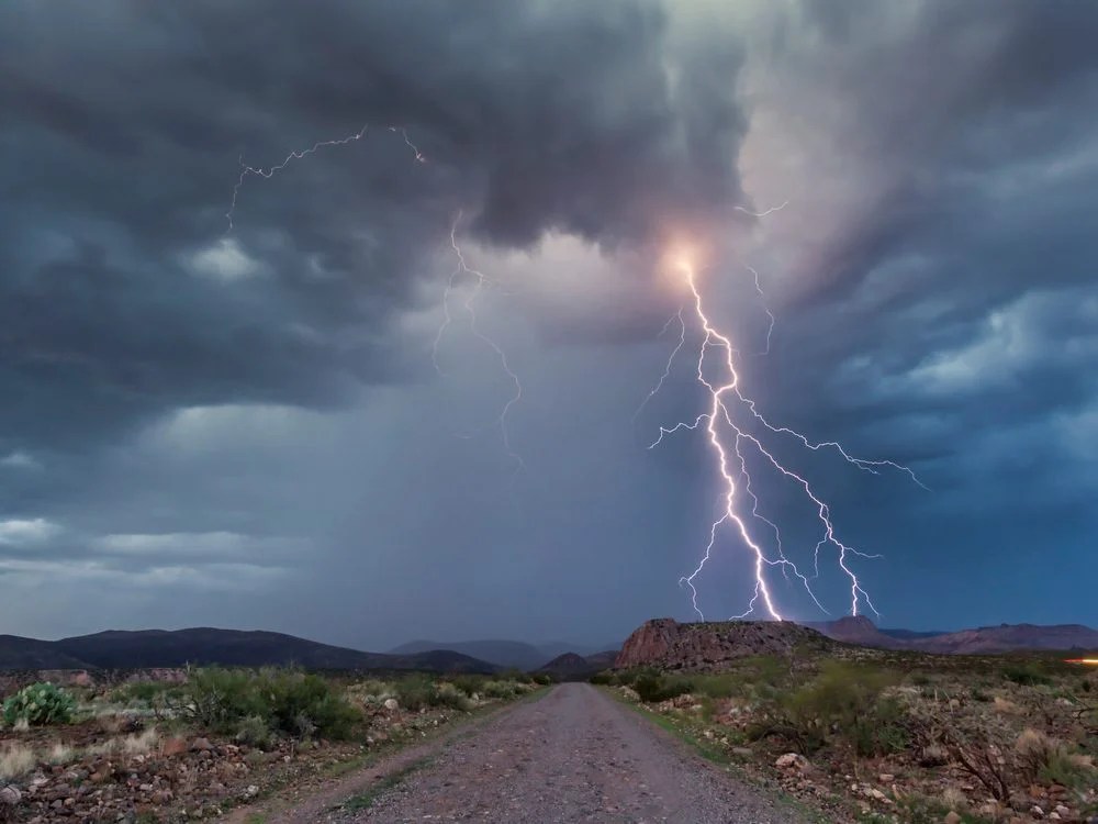 What Happens If You Get Struck by Lightning Reader's Digest Canada