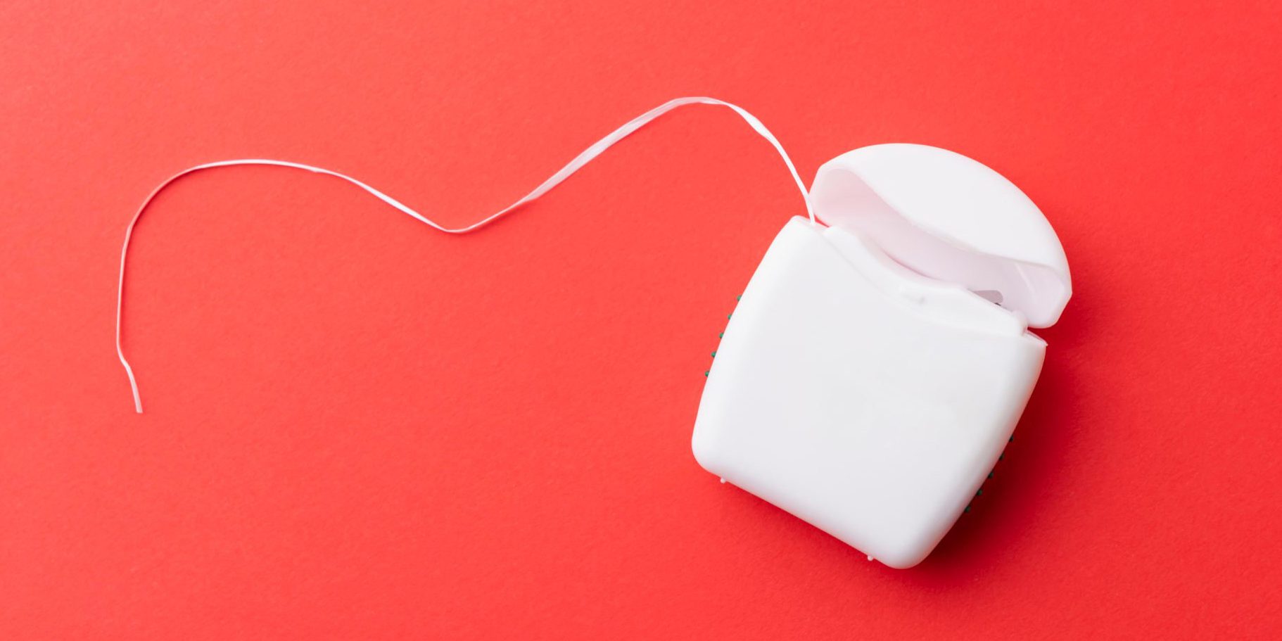 Floss Pick vs. Regular Floss What Dentists Reader's Digest