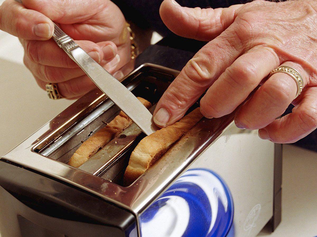Common Toaster Mistakes You May Be Making Reader's Digest Canada