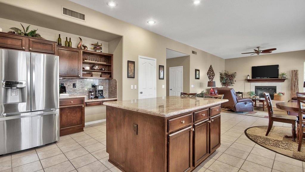 Beautiful Lakefront Home for Sale in Ocotillo, Chandler