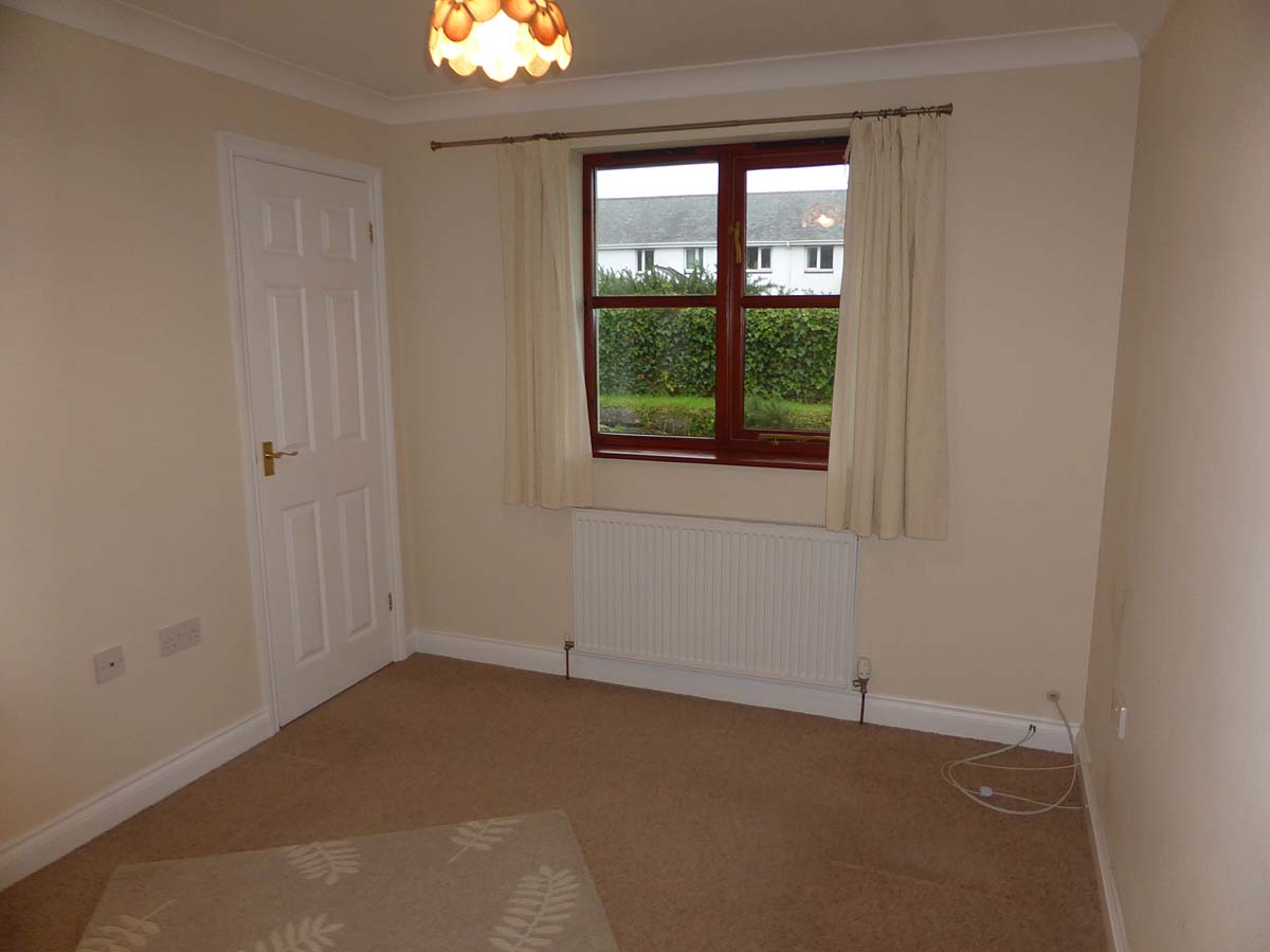 Sandy Lane, Redruth. TR15 2DG. Real Estates (Cornwall)