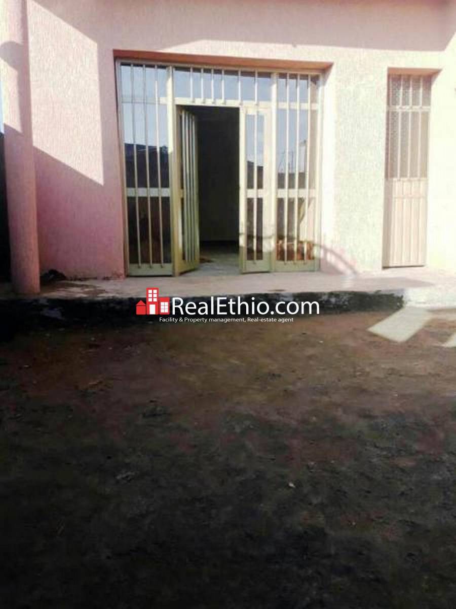 House for sale Sendafa, two bedrooms, house for sale, Oromia. Real