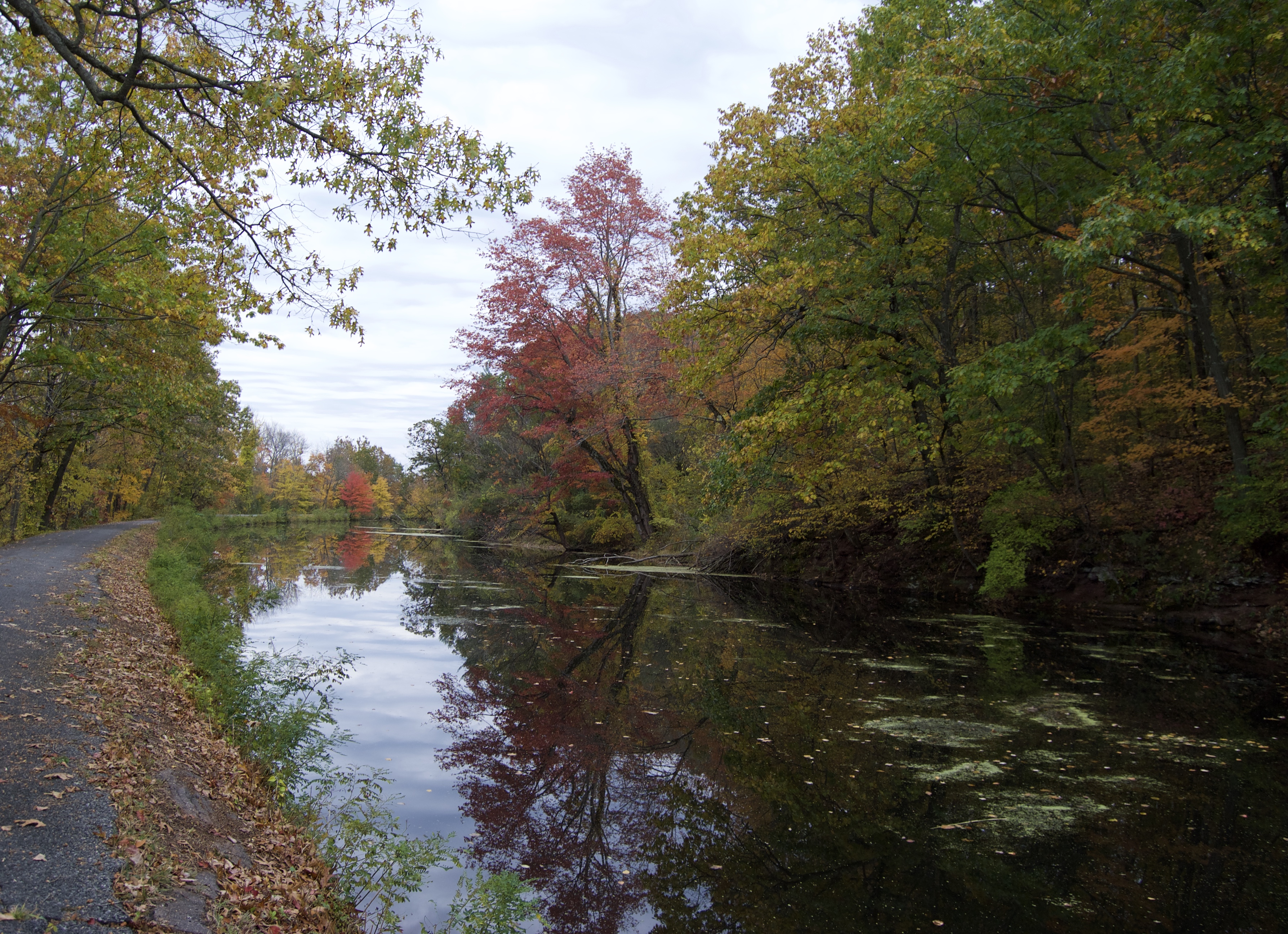 Windsor Locks Canal State Park Trail A Park as Long as Its Name Real