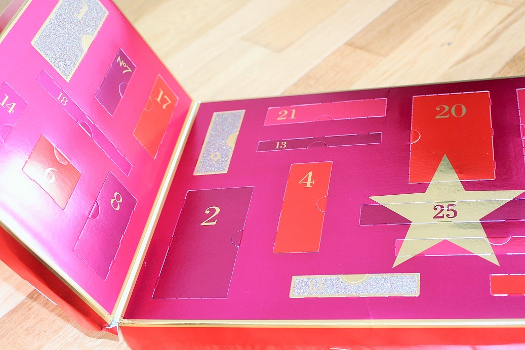Boots No7 24 Days Of Christmas 2023 Boots No7 Advent Calendar 2015 25 Days of Beauty Wonders [SPOILER