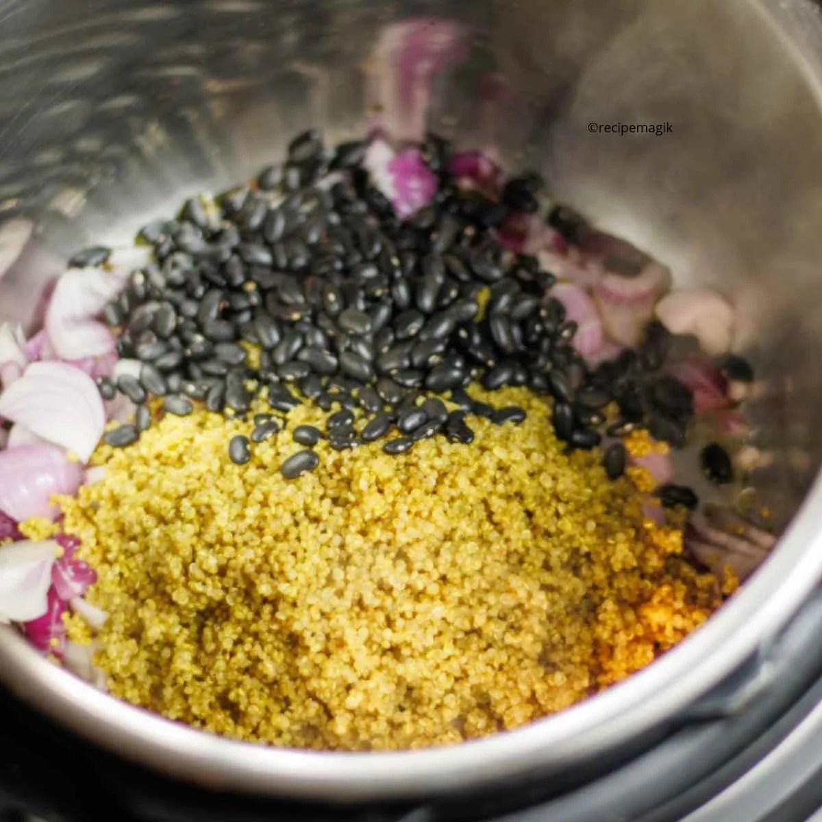 Quinoa And Black Beans (Vegan) RecipeMagik