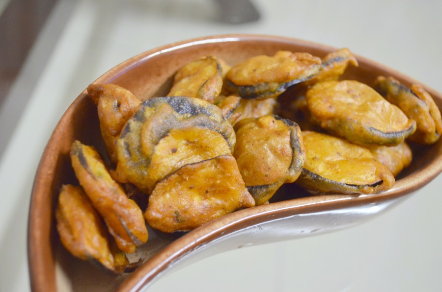 baigan pakoras Recipe Masters