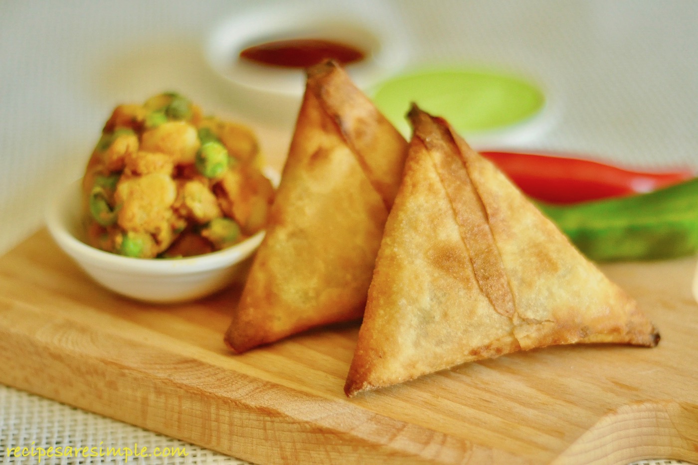 Tasty Vegetable Samosa Potato and Peas Filling