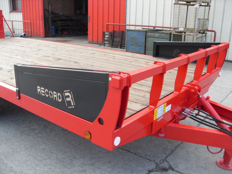 Werktuigentransport Werktuigentransport TrailersTweedehands & Stock