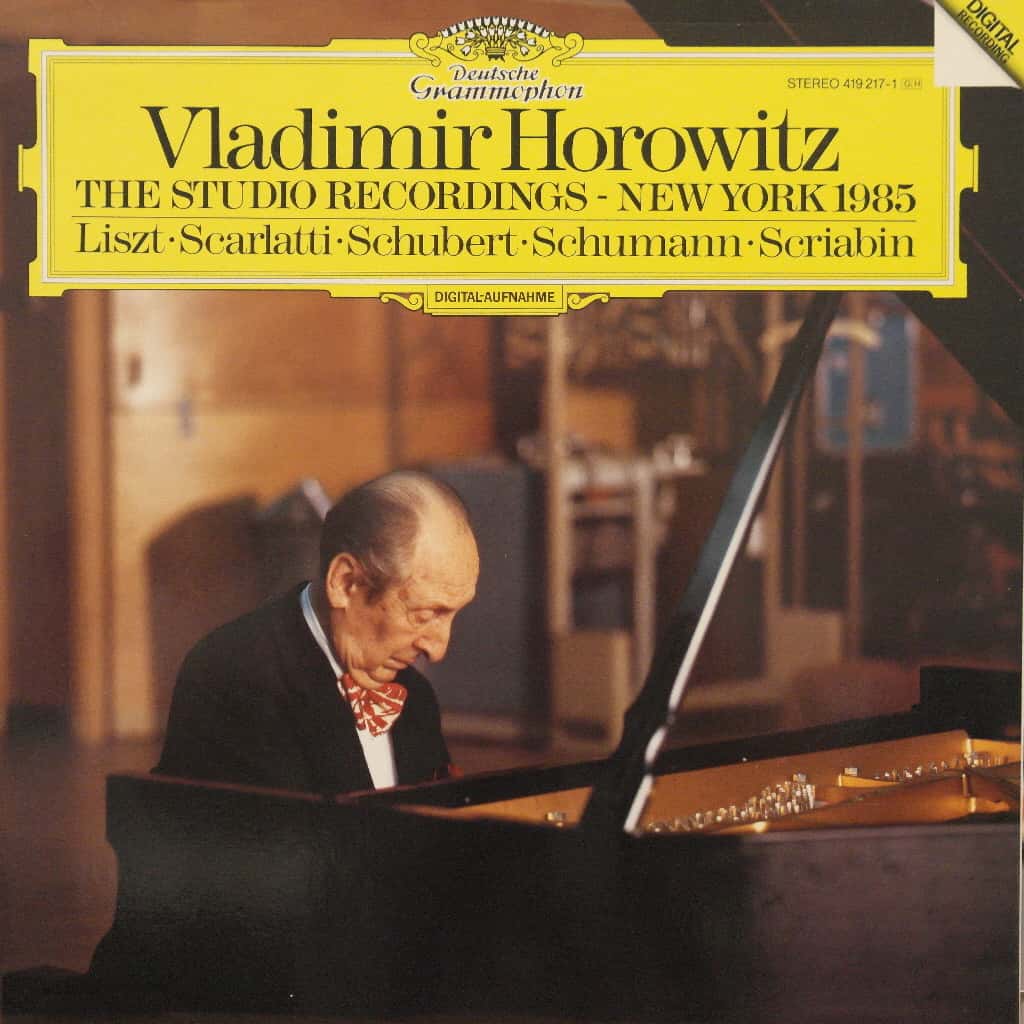 Horowitz (Schumann Kreisleriana, Op.16 / Scarlatti Sonata / Listz
