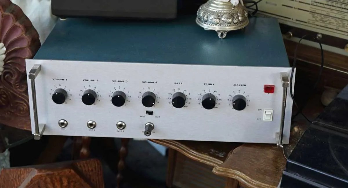 Preamp vs. Amp Comparison and Uses Record Player Pro