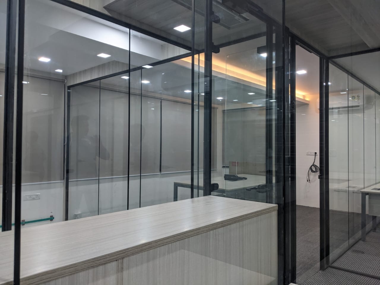 Glass Partition Manufacturers, Dealers Suppliers in Mumbai Bangalore