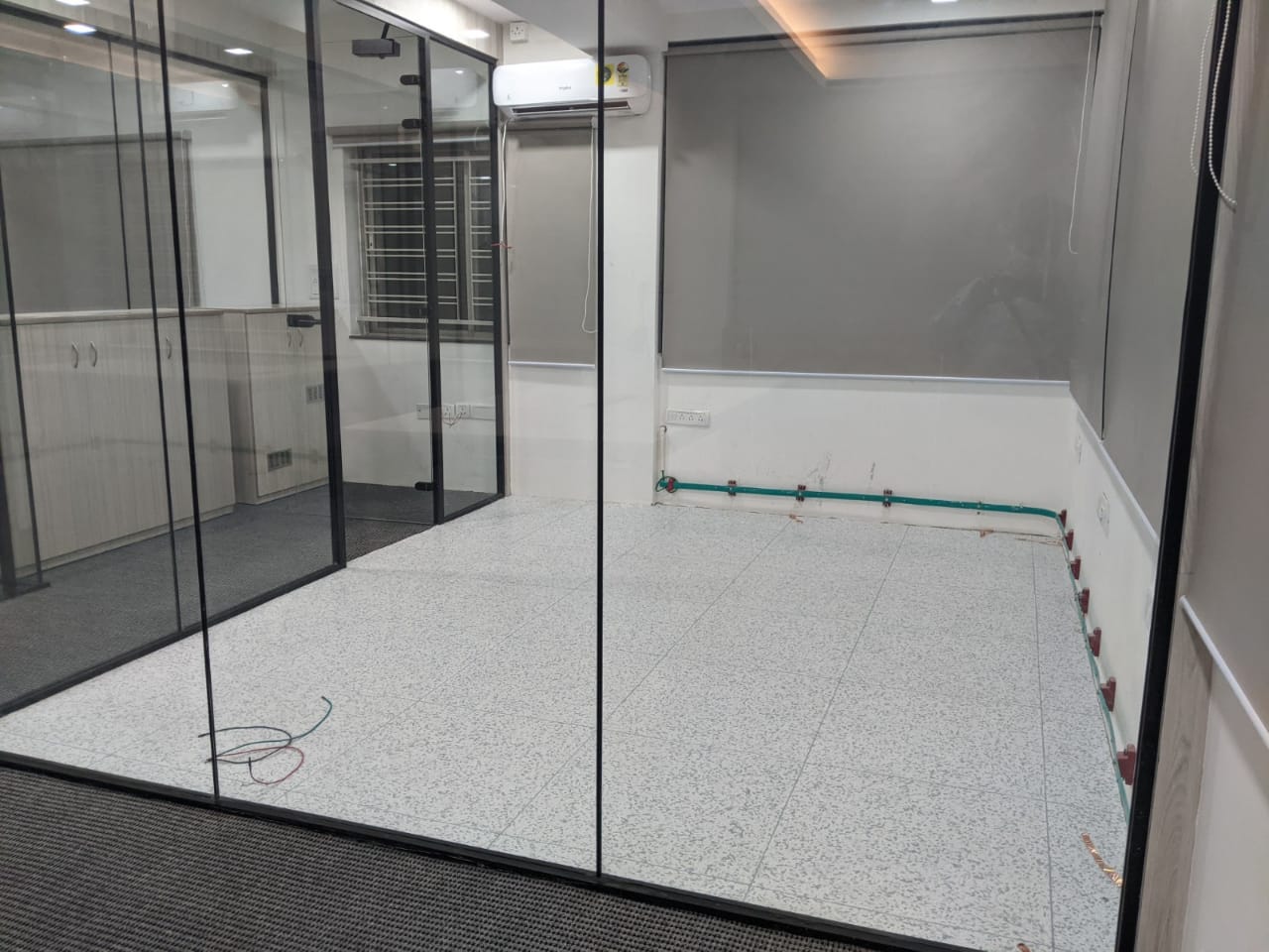 Glass Partition Manufacturers, Dealers Suppliers in Mumbai Bangalore
