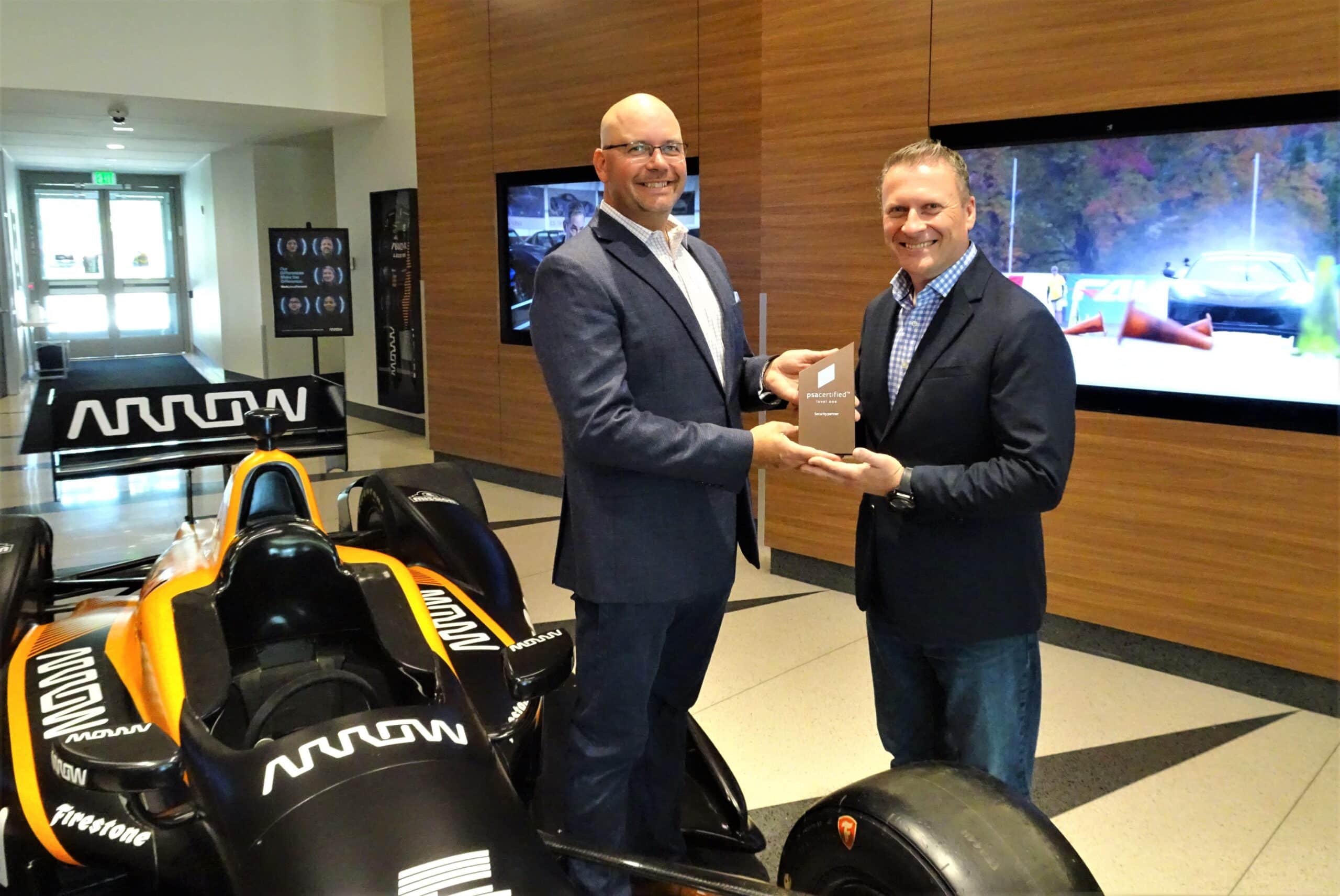 Kit de desarrollo de Arrow Electronics con certificado PSA