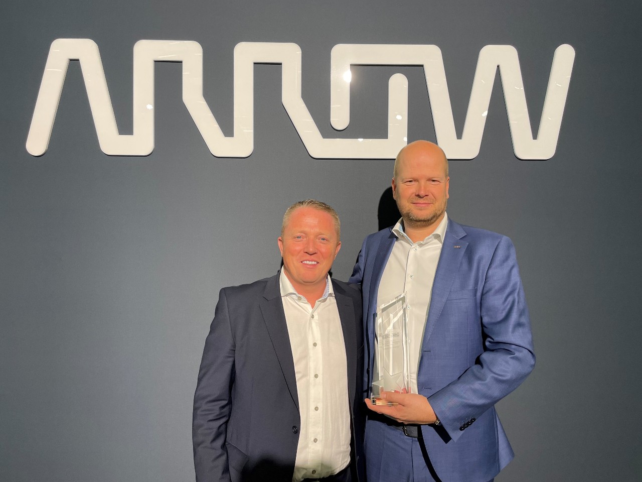 Arrow Electronics nombrado Distribuidor del Año por Samtec