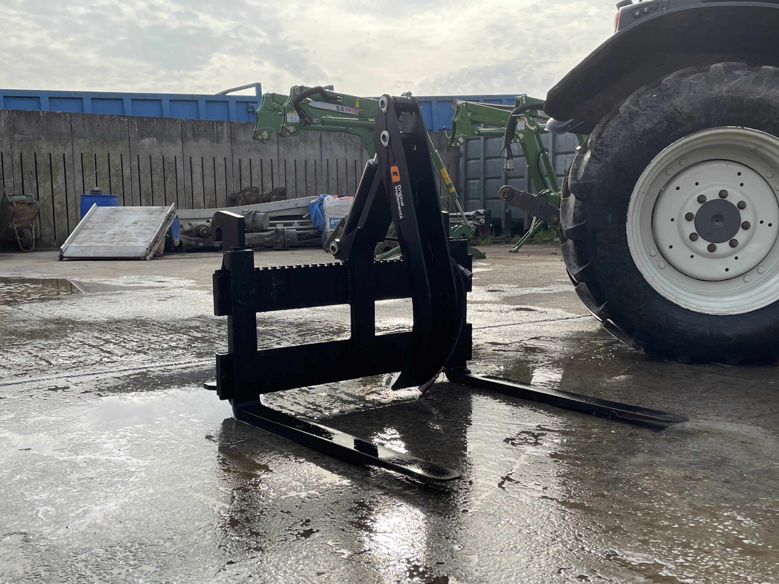 ALO Quicke Pallet Forks Redlynch Tractors