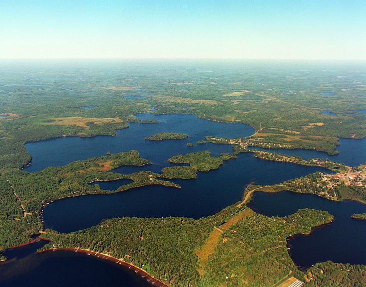 Area Chain of Lakes Redman Realty Group