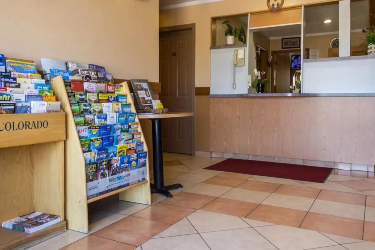 Red River Inn Silt Rifle Hotel in Silt Colorado